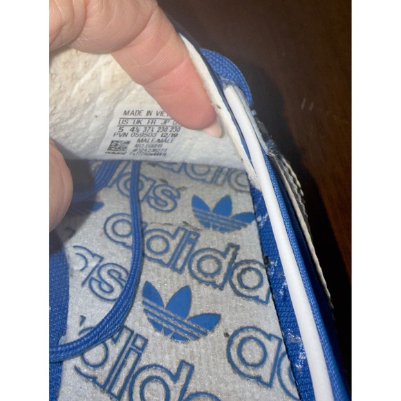 Adidas Blue White Red Retro Sneakers Womens Athletic Shoes Size 5 - Picture 11 of 11